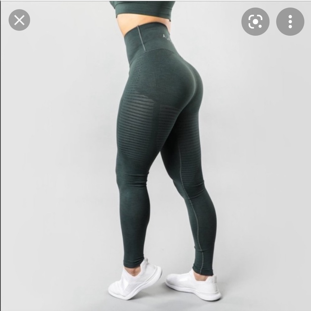 Alphalete Halo Urban Chic